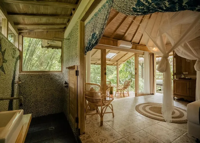 Basundari Retreat Hotel 4*